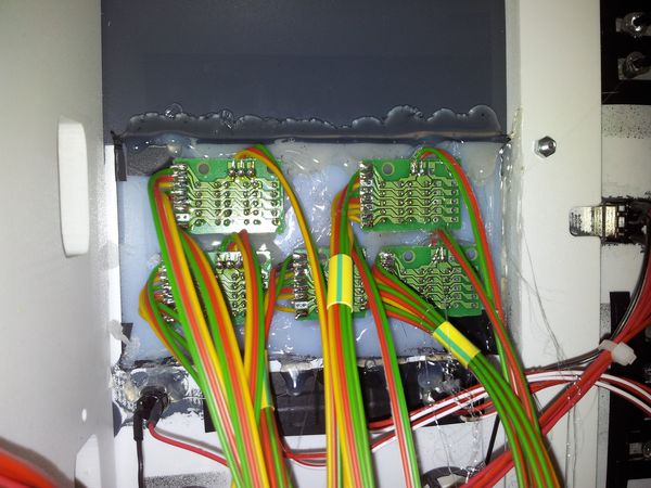 Lots of hot glue was used to fit the Holderfor the Elec Displays at its place